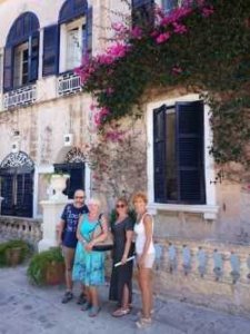 Foto budovy DM Lovosická